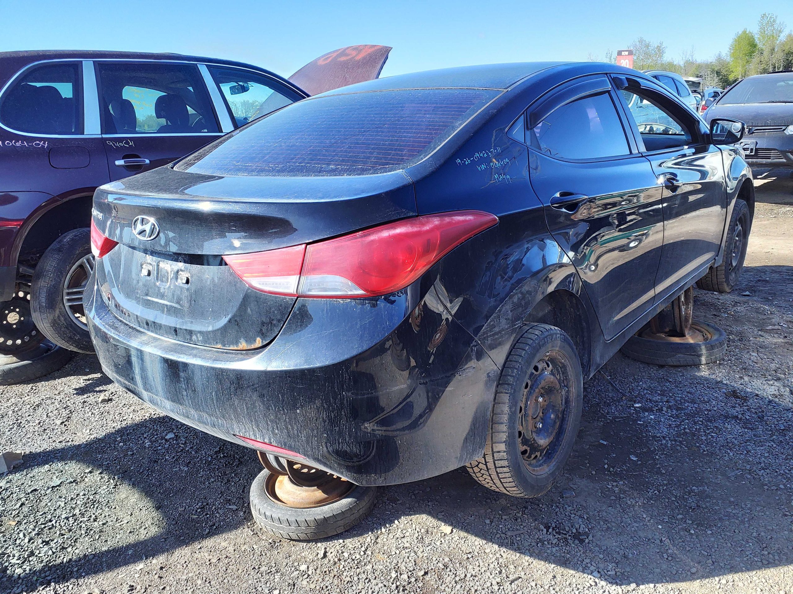 HYUNDAI ELANTRA 2011