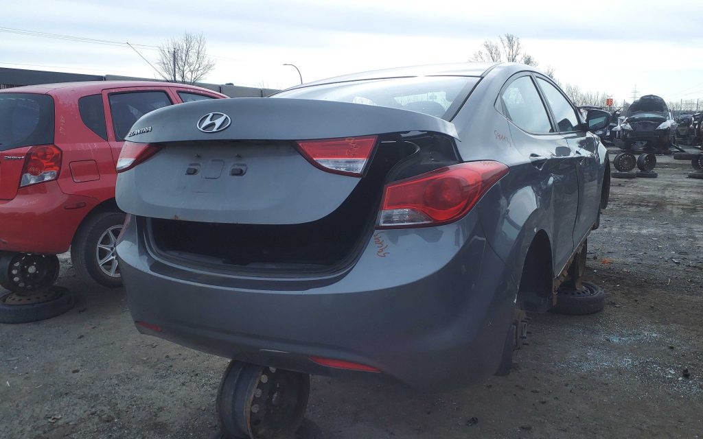 HYUNDAI ELANTRA 2011
