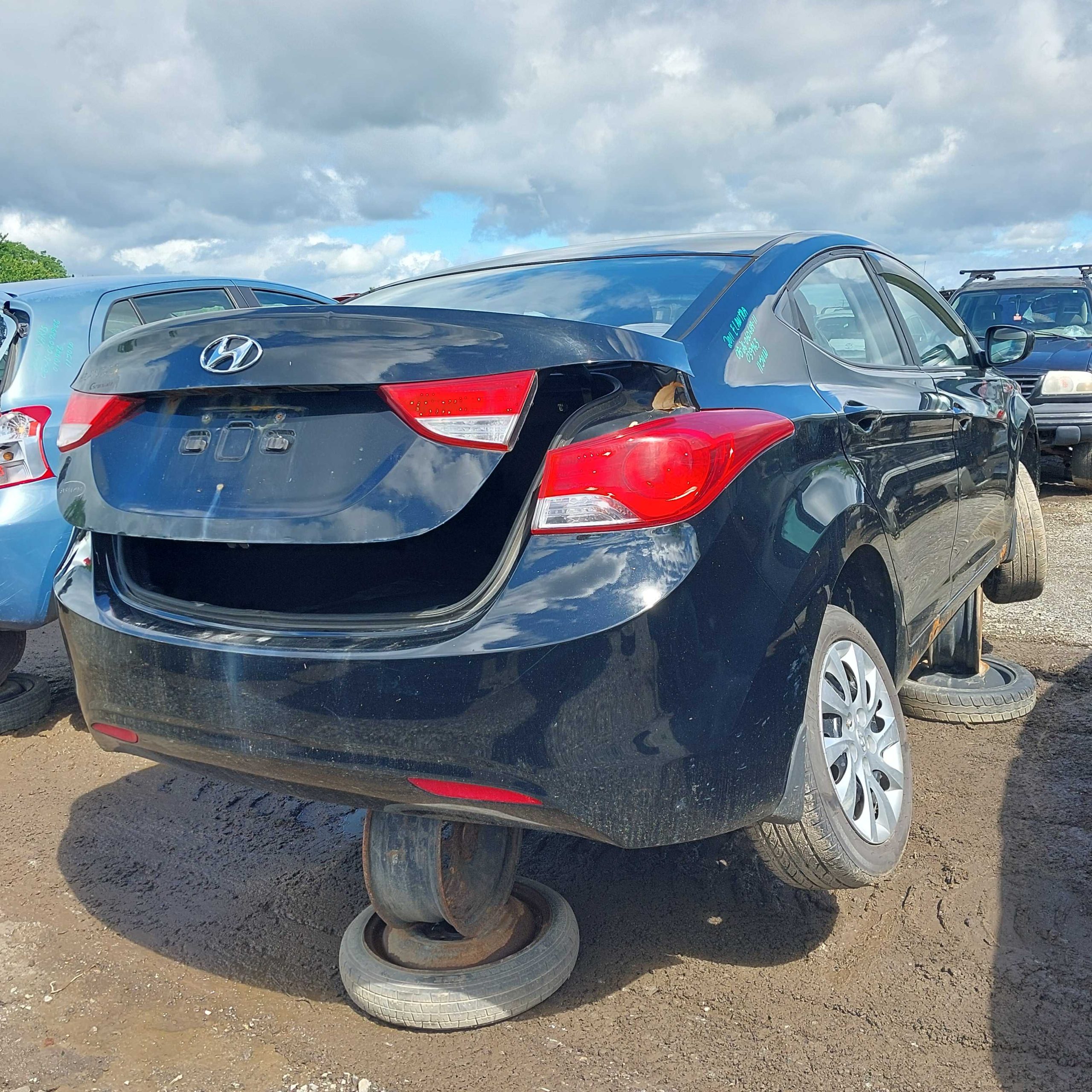 HYUNDAI ELANTRA 2011