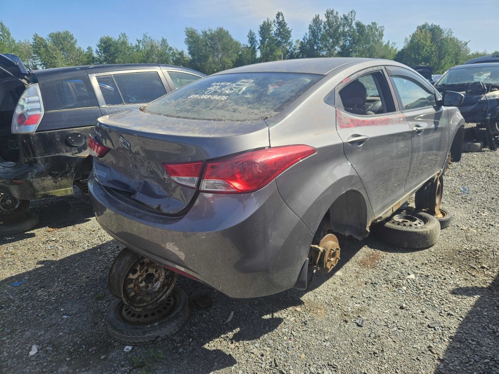 HYUNDAI ELANTRA 2012