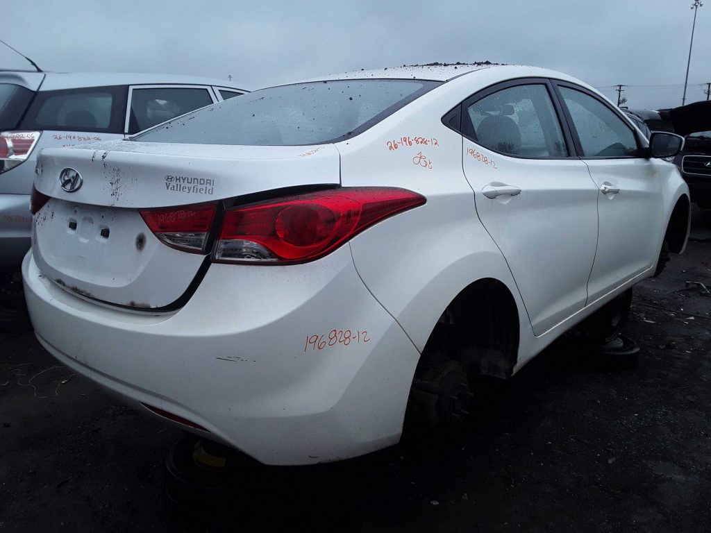 HYUNDAI ELANTRA 2012