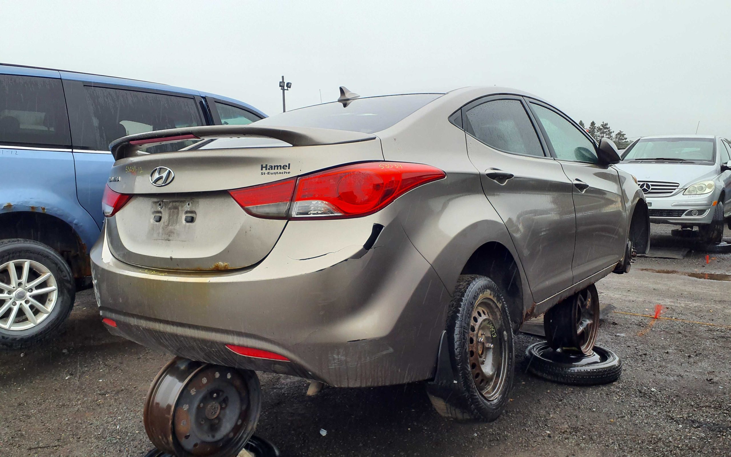 HYUNDAI ELANTRA 2012
