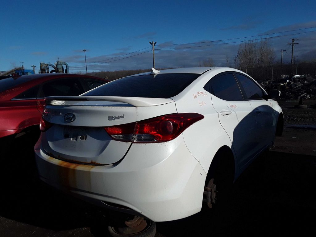 HYUNDAI ELANTRA 2012
