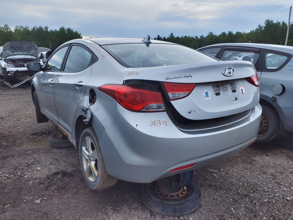 HYUNDAI ELANTRA 2012