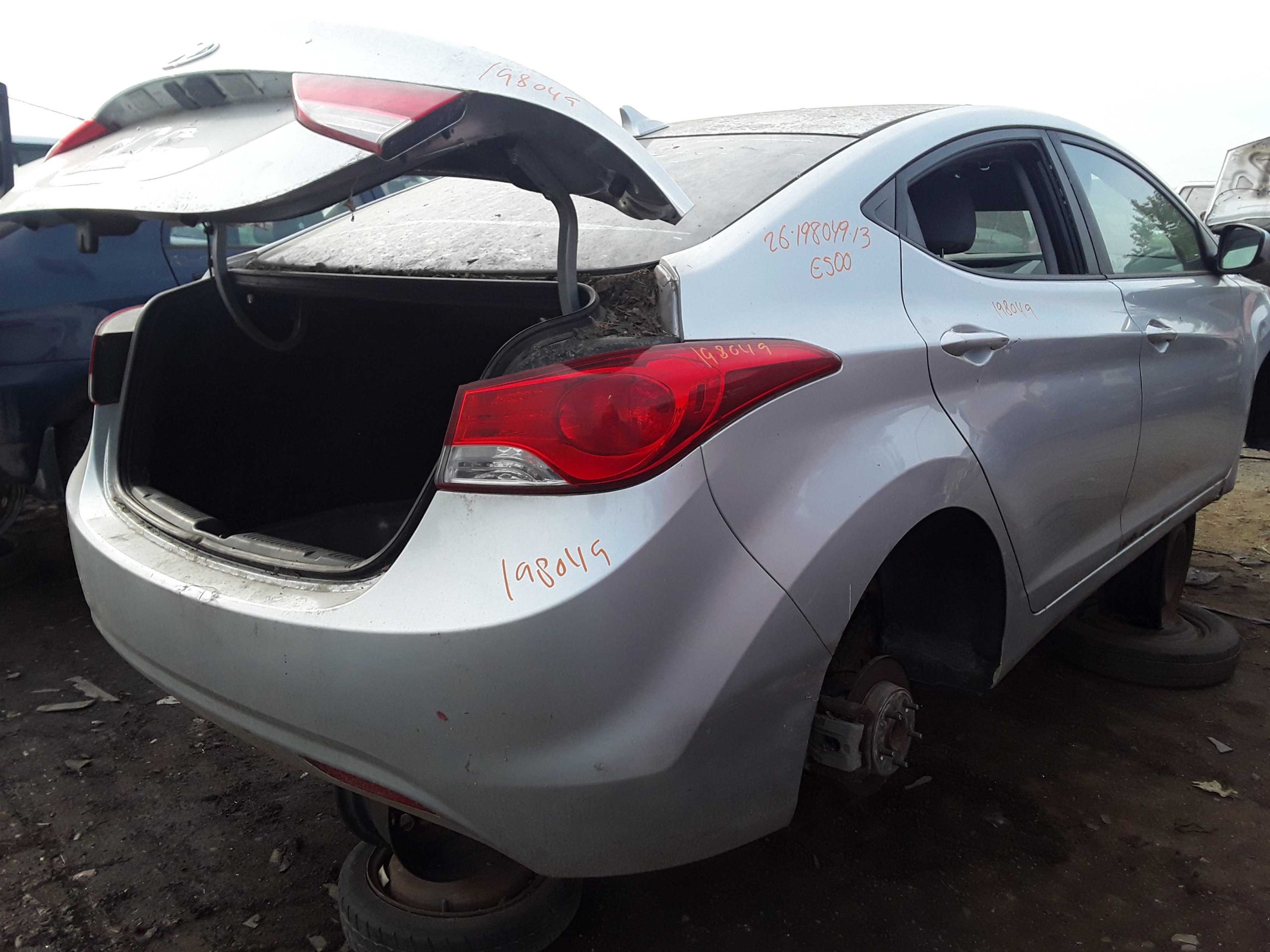 HYUNDAI ELANTRA 2013