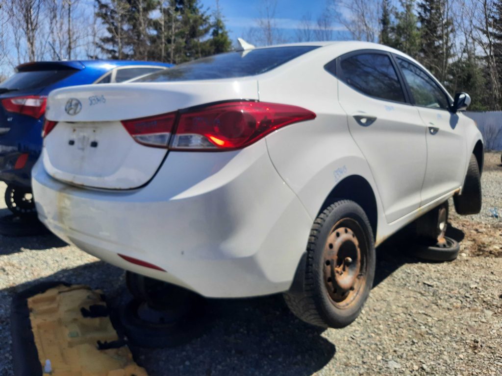 HYUNDAI ELANTRA 2013