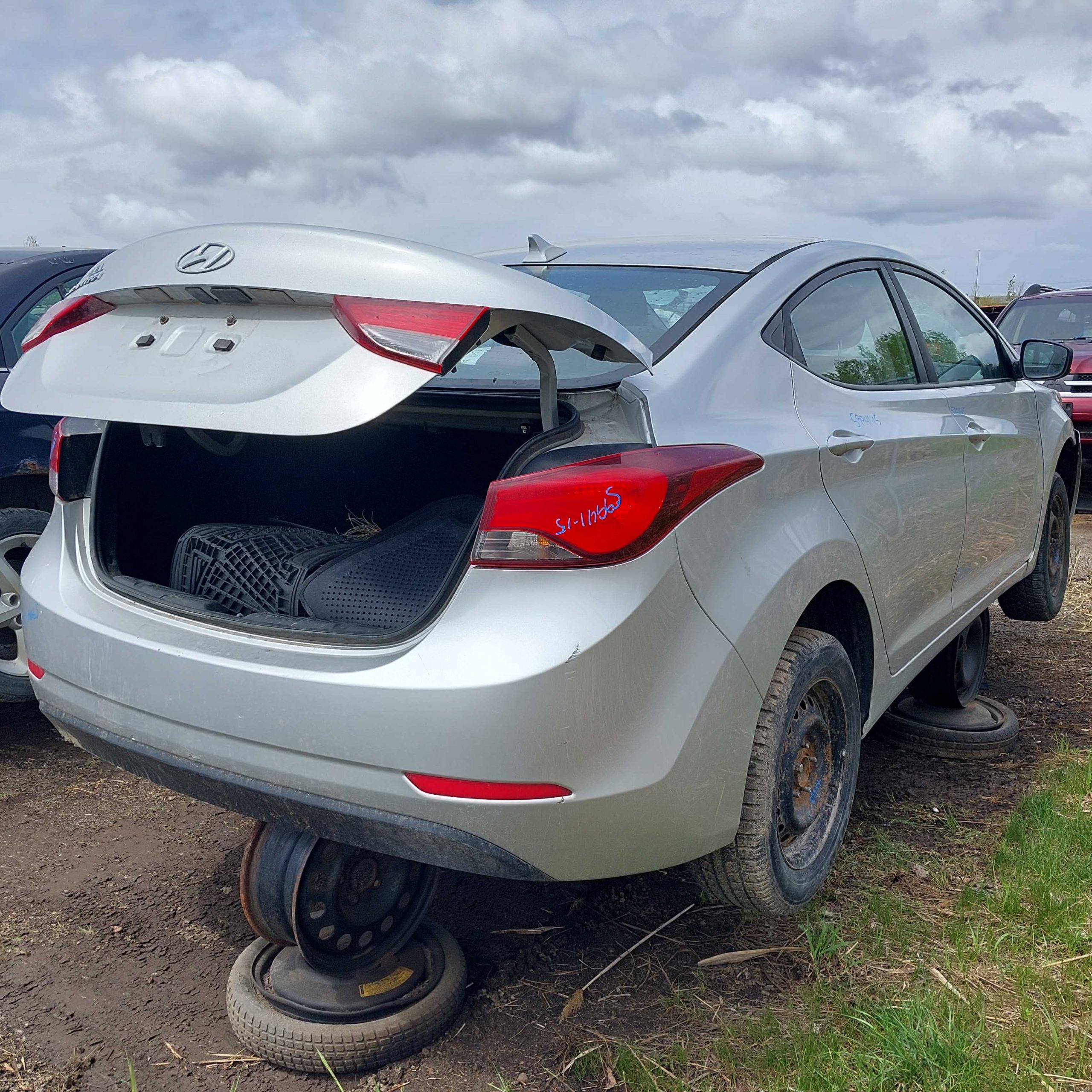 HYUNDAI ELANTRA 2015