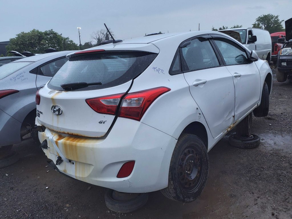 HYUNDAI ELANTRA GT 2013