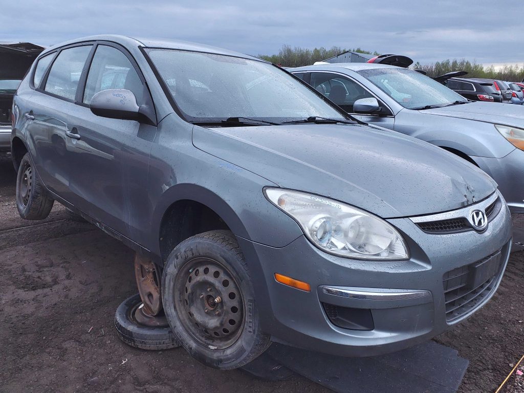 HYUNDAI ELANTRA TOURING 2010