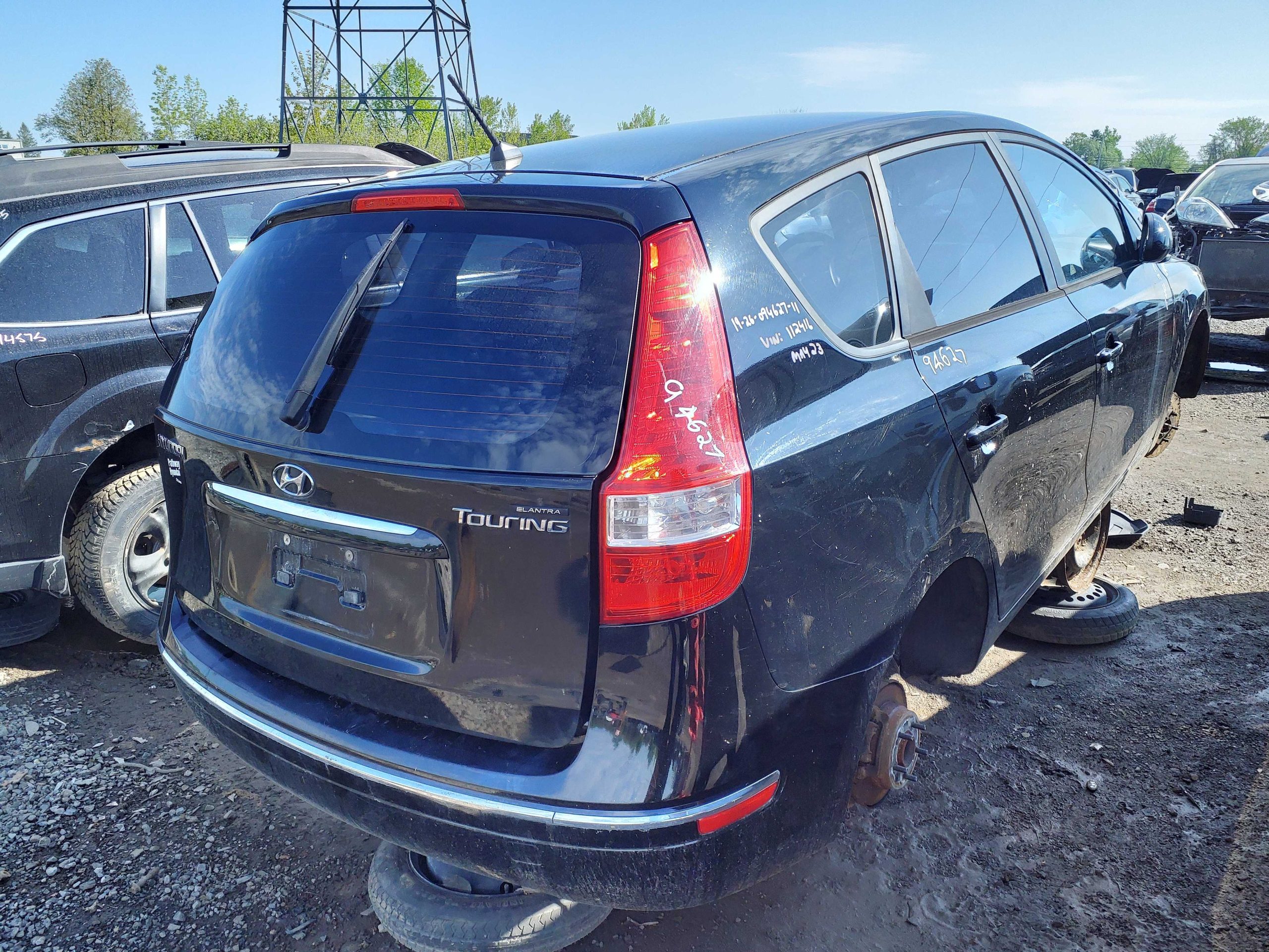HYUNDAI ELANTRA TOURING 2011