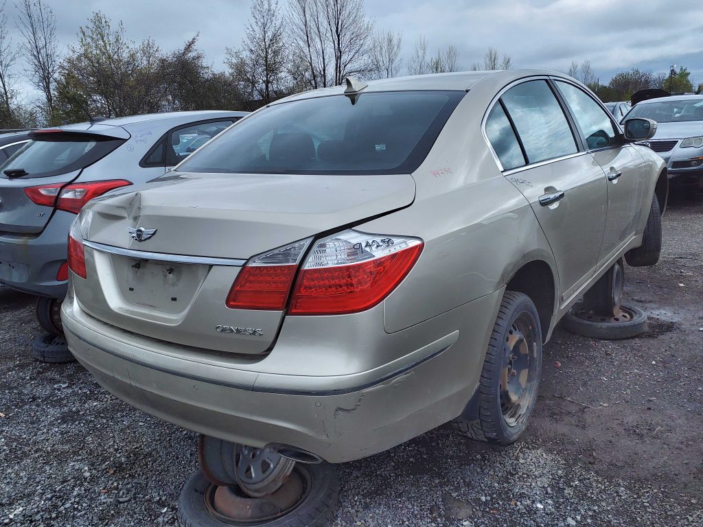 HYUNDAI GENESIS 2009