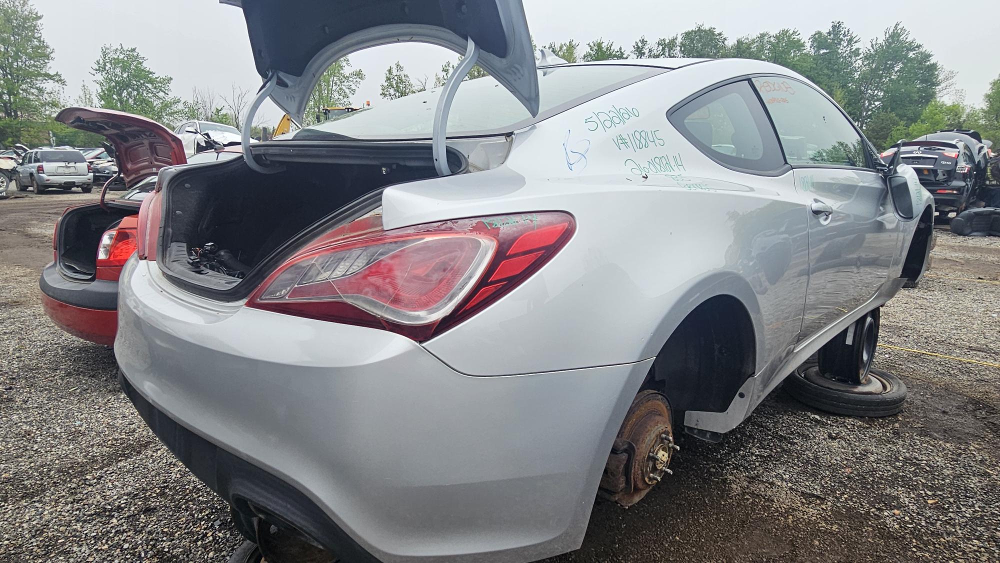 HYUNDAI GENESIS 2014