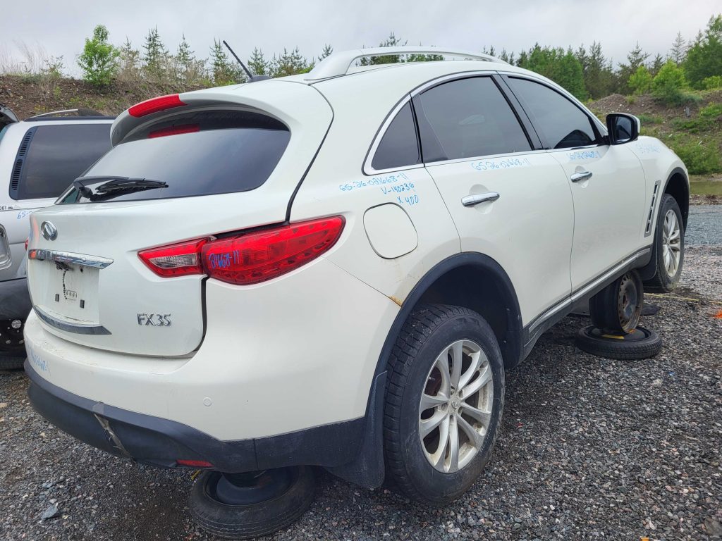 INFINITI FX35 2011