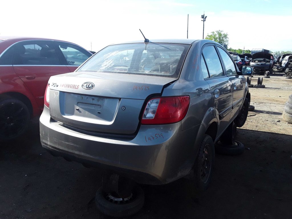 KIA RIO 2010