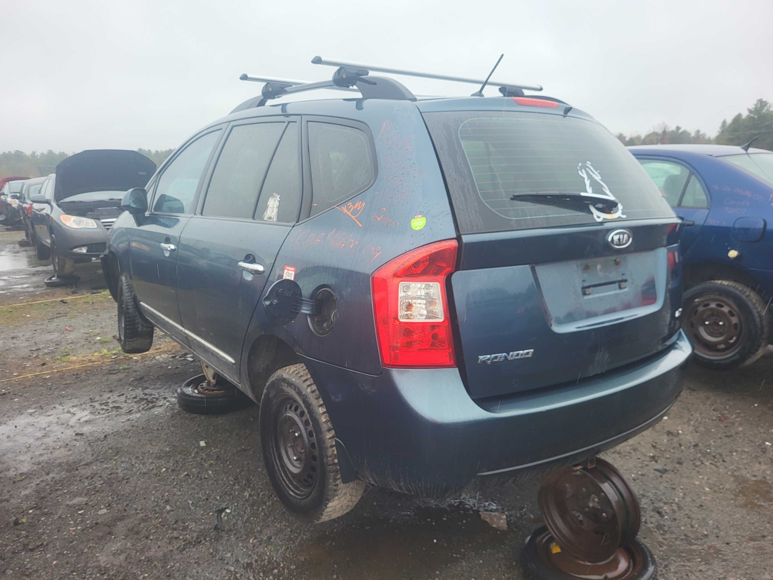 KIA RONDO 2009
