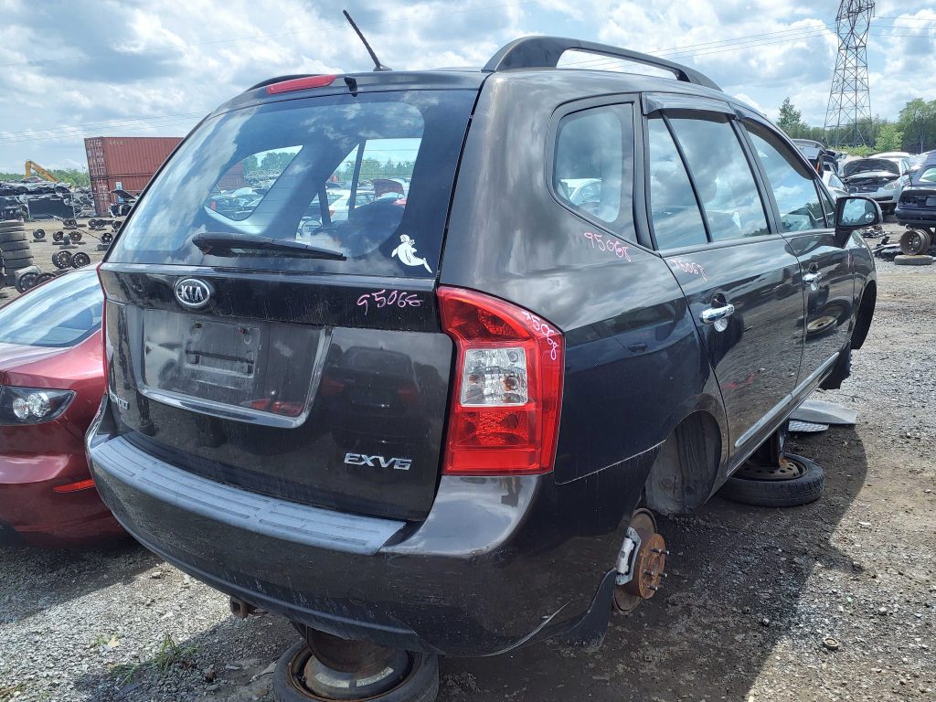 KIA RONDO 2009