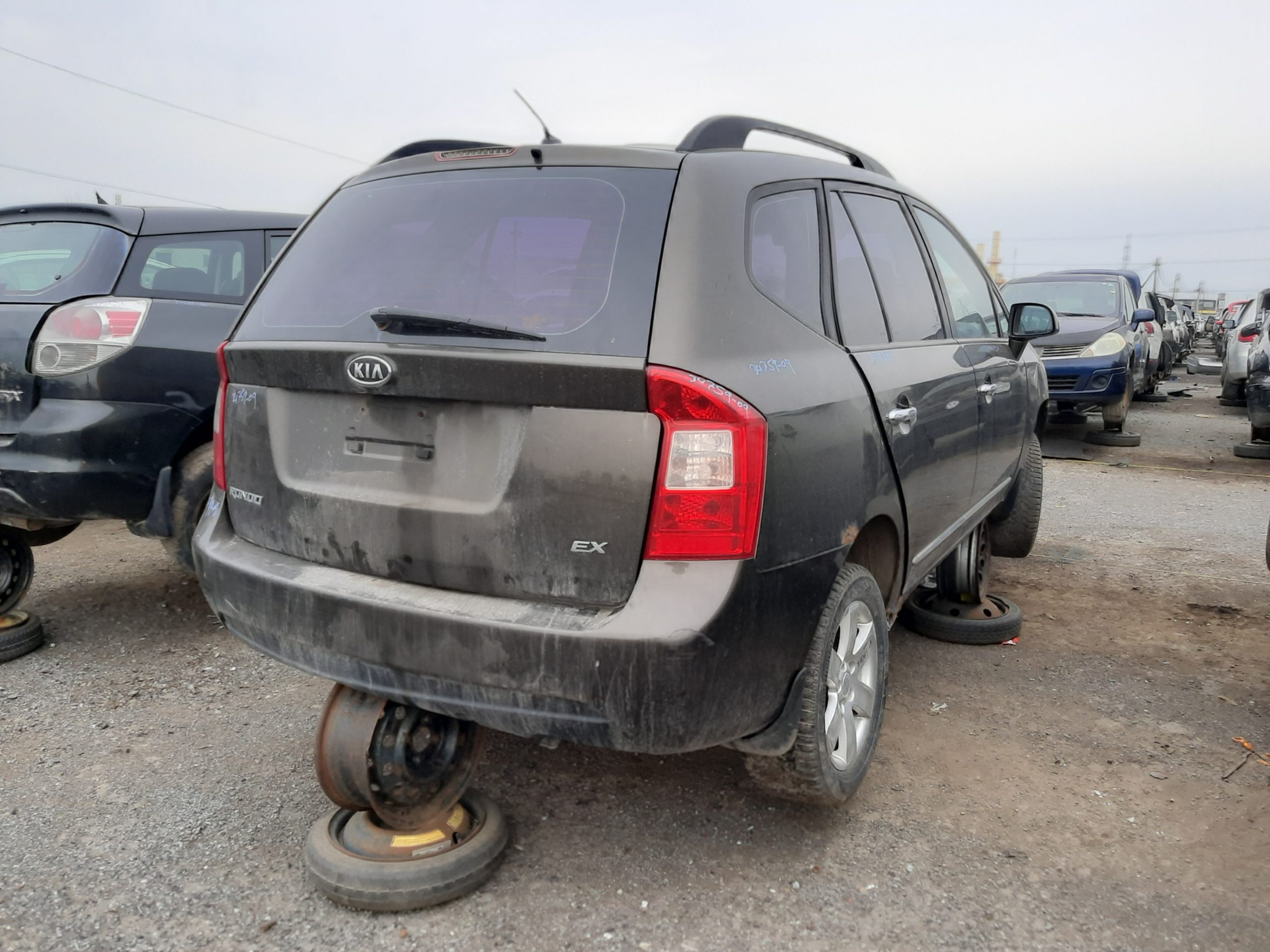 KIA RONDO 2009