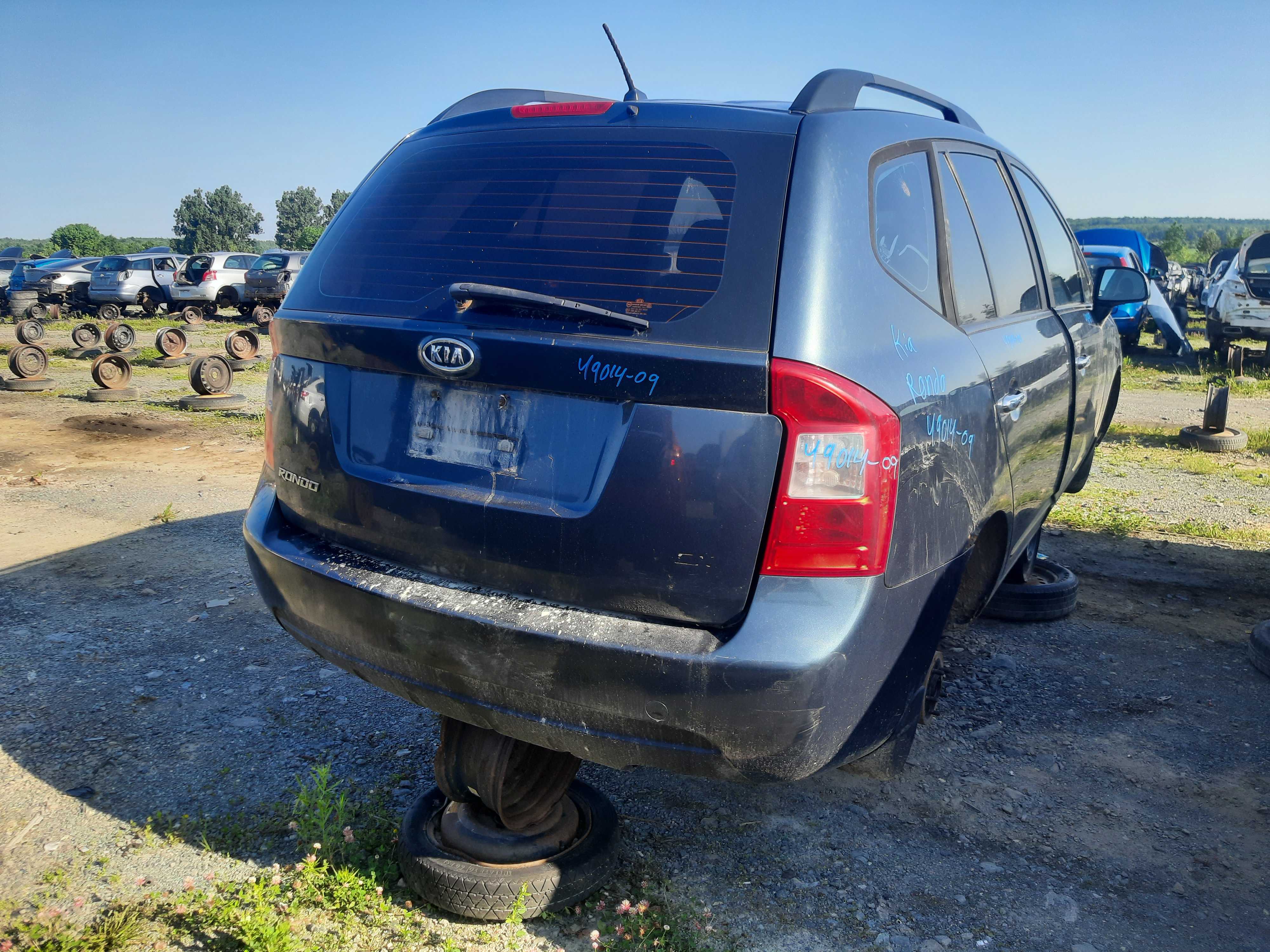 KIA RONDO 2009