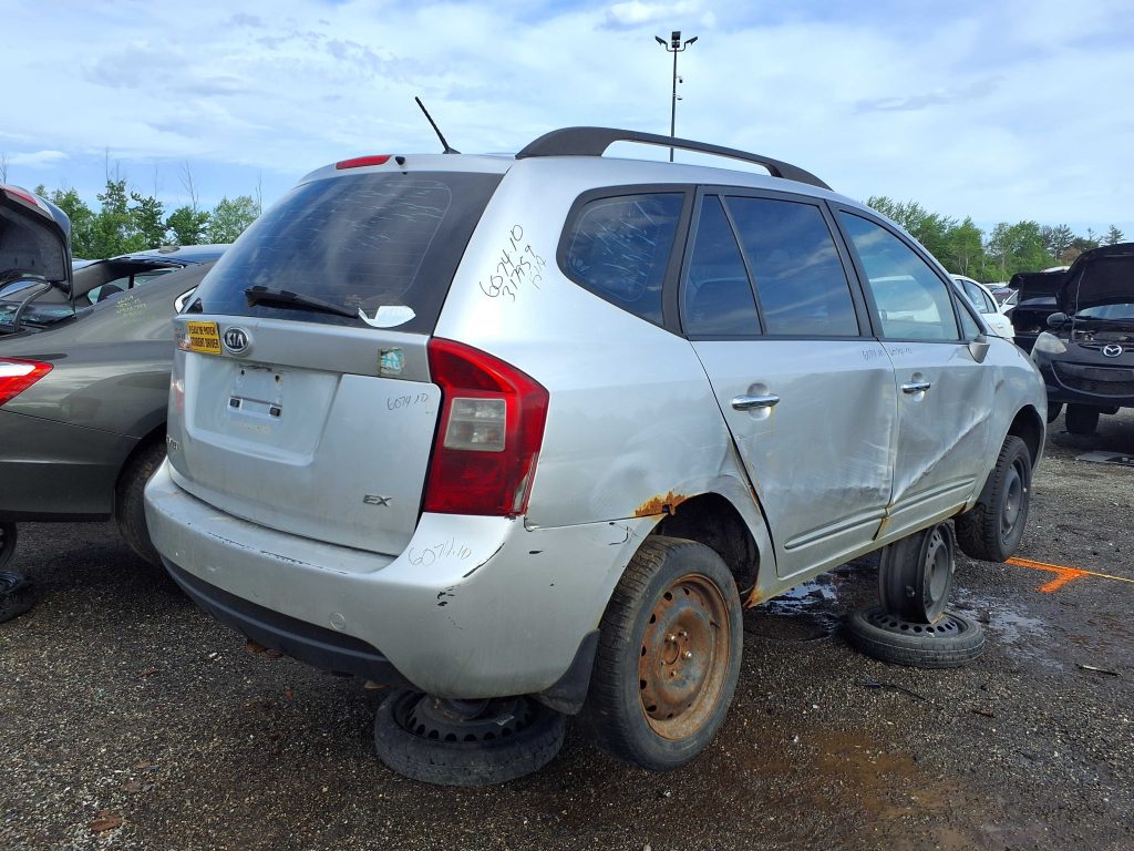 KIA RONDO 2010