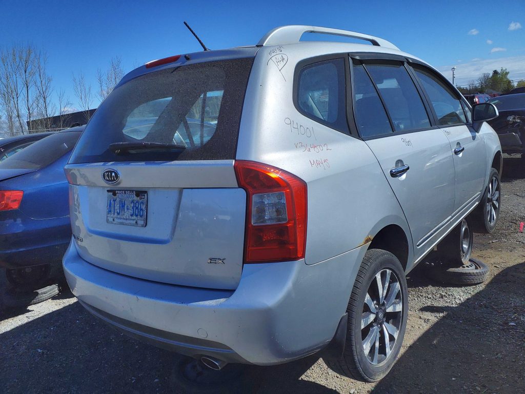 KIA RONDO 2011