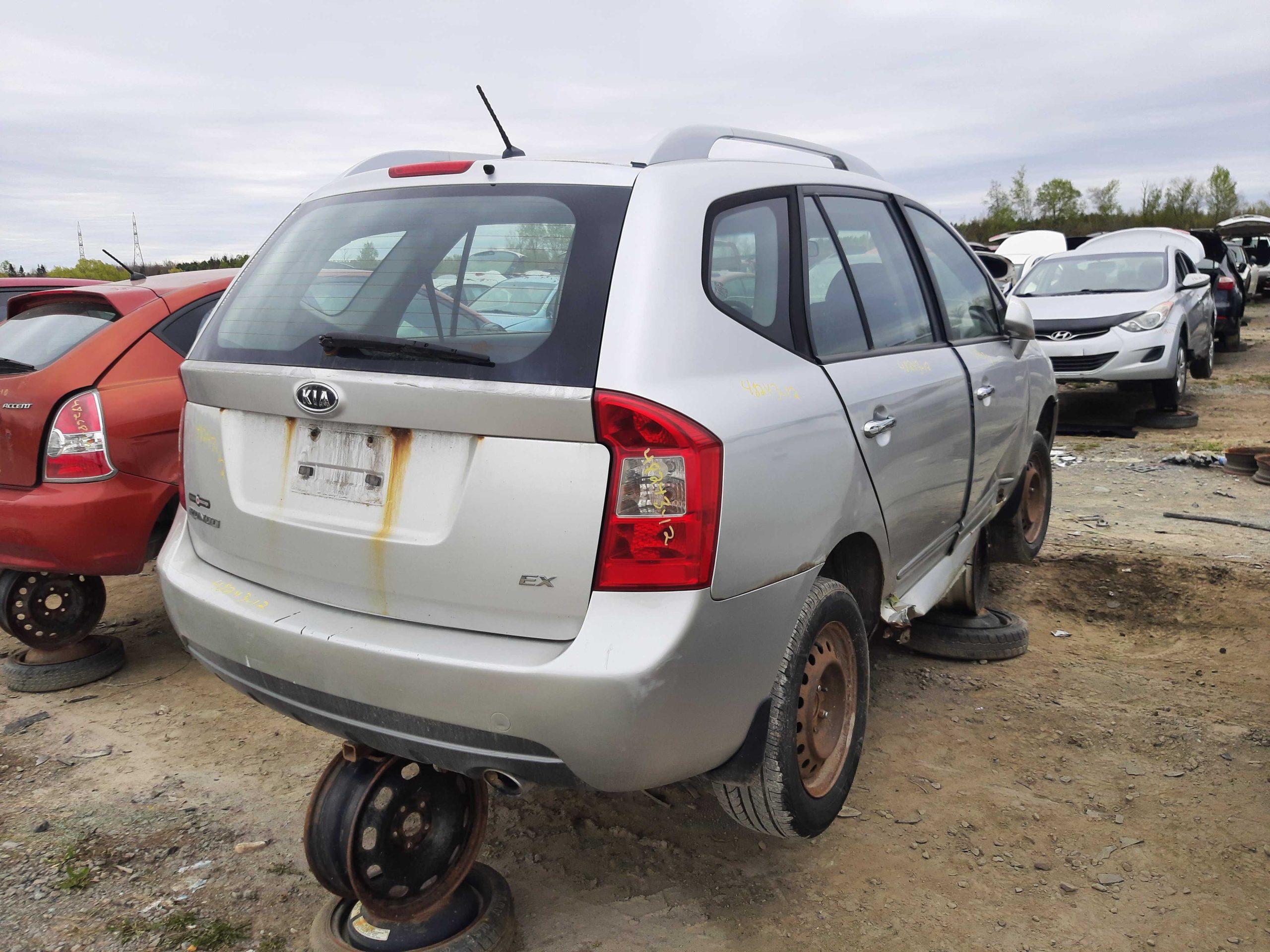 KIA RONDO 2012
