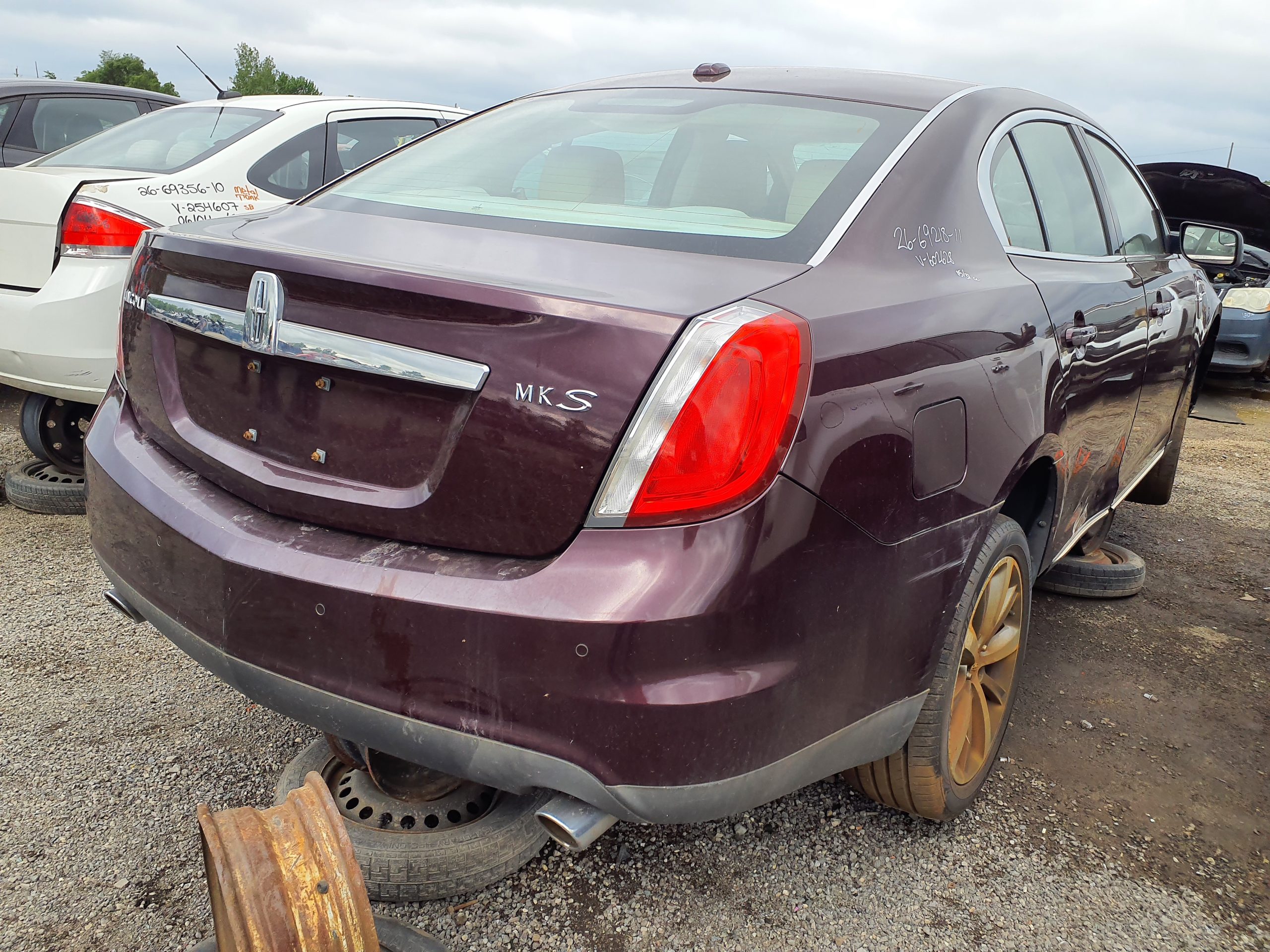 LINCOLN MKS 2011