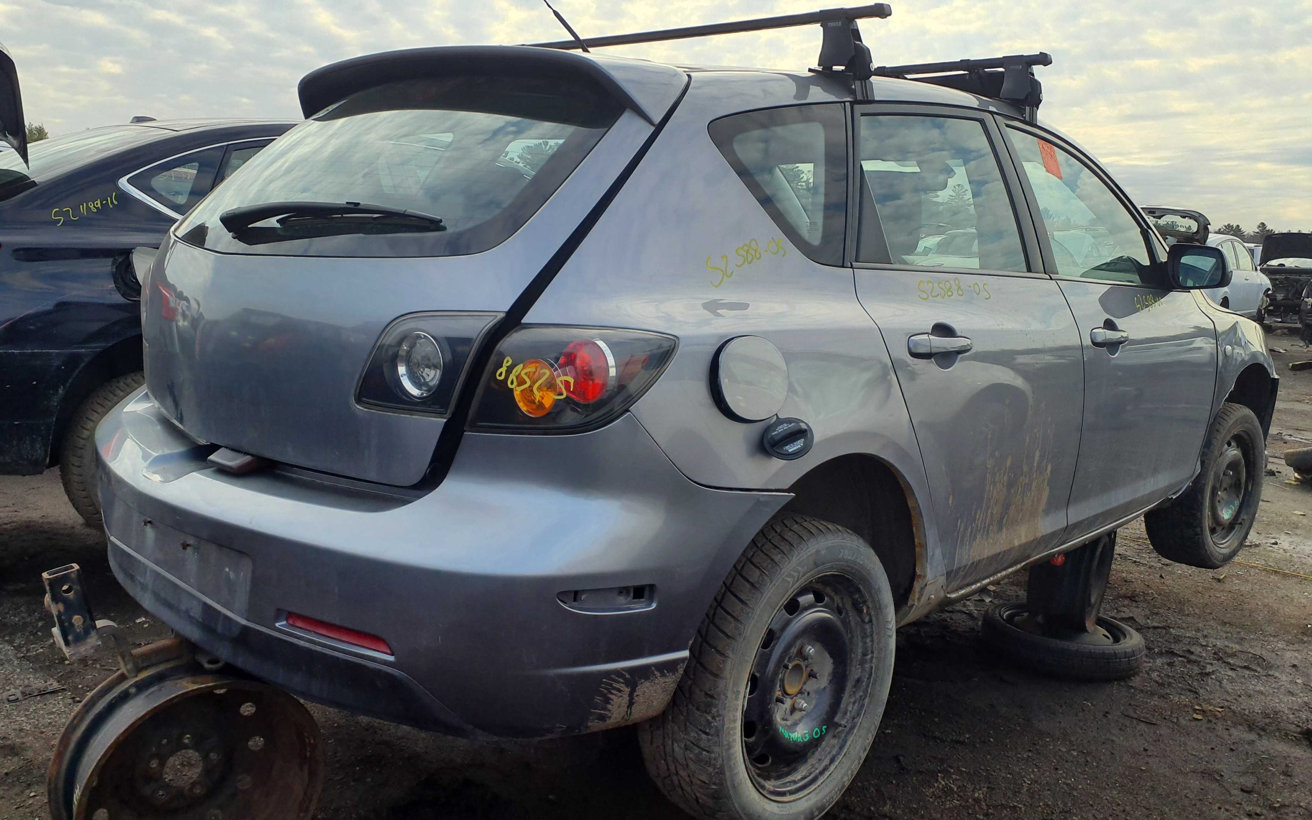 MAZDA MAZDA3 2005