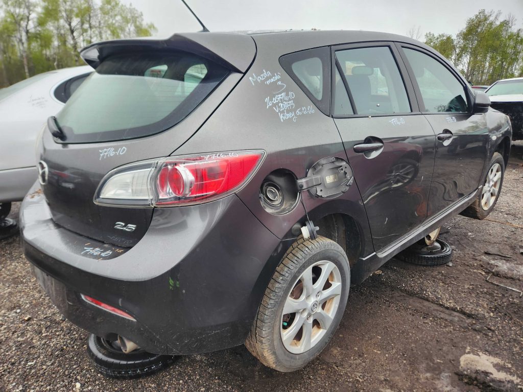 MAZDA MAZDA3 2010