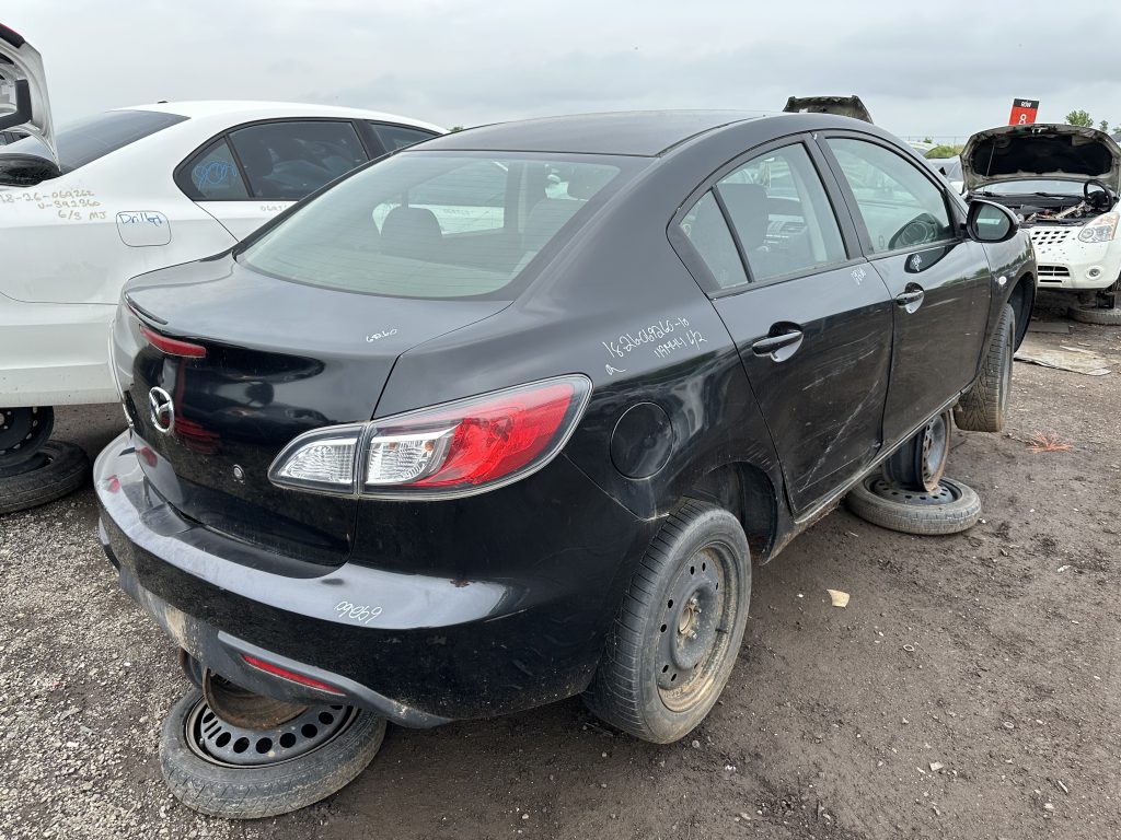 MAZDA MAZDA3 2010