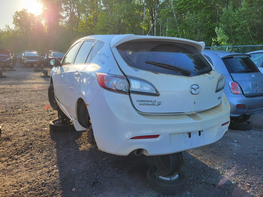 MAZDA MAZDA3 2010