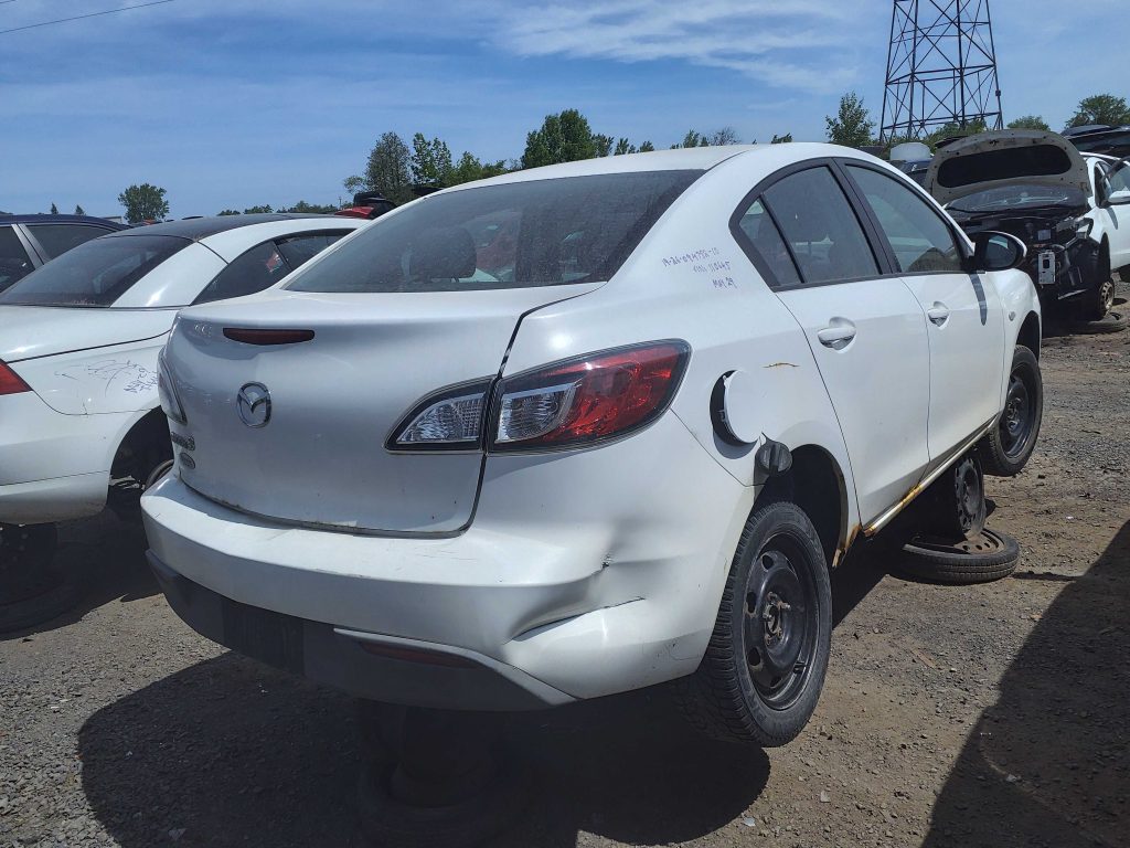 MAZDA MAZDA3 2010