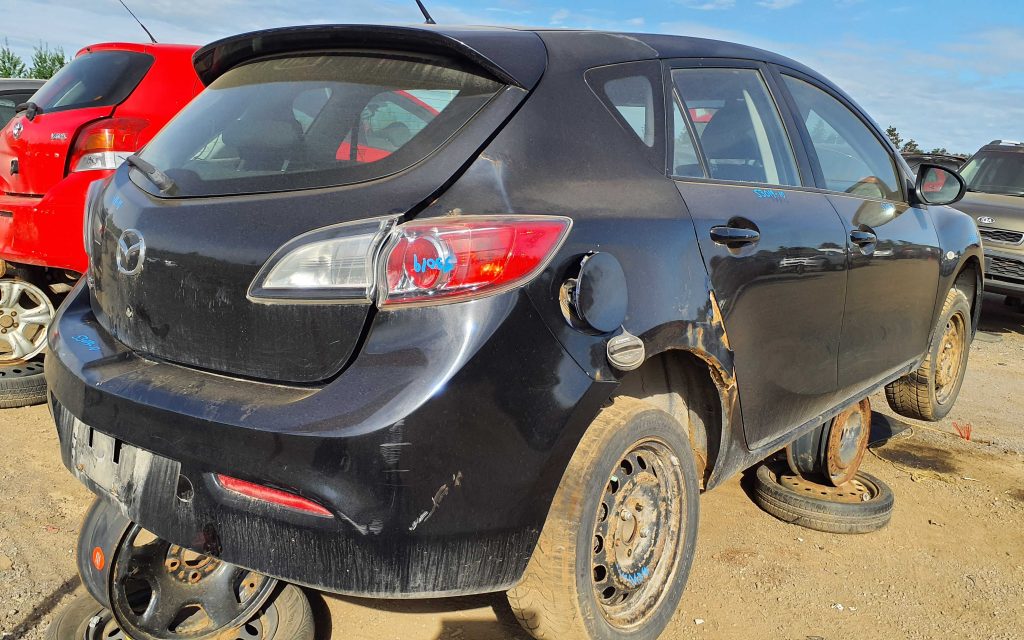 MAZDA MAZDA3 2010