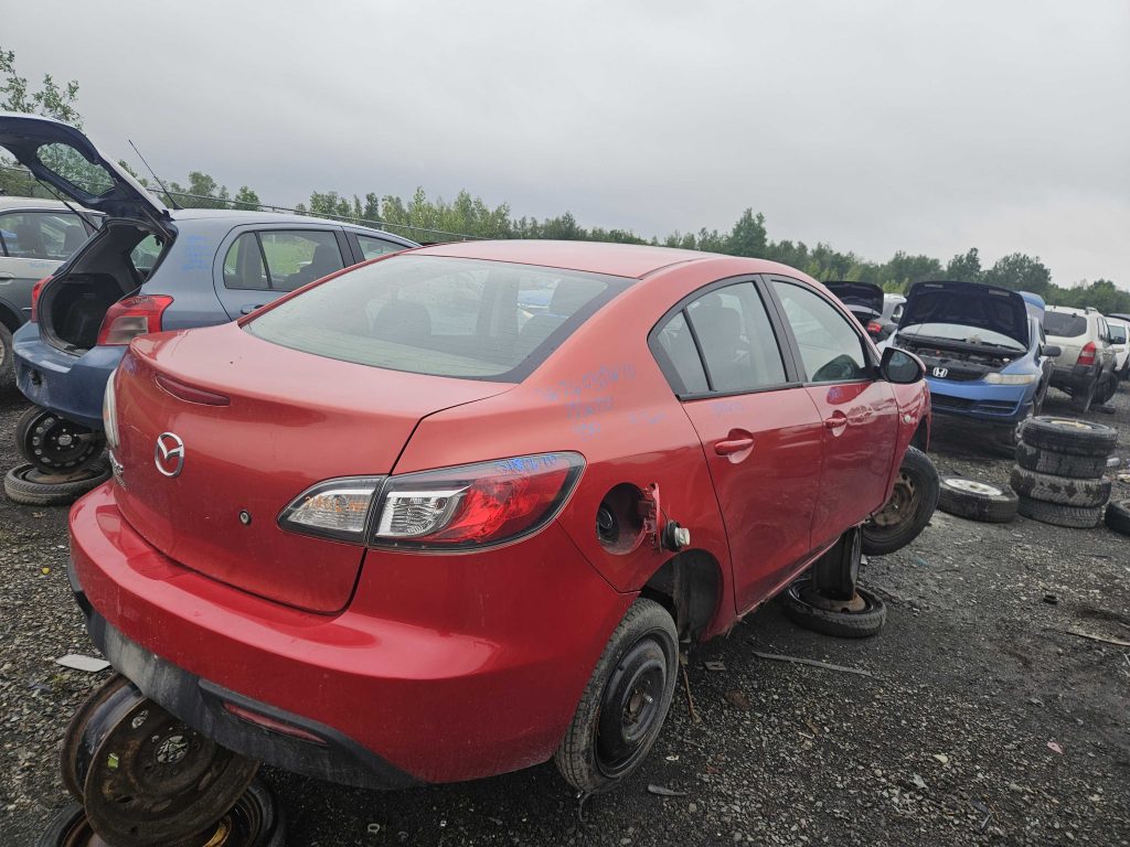 MAZDA MAZDA3 2010