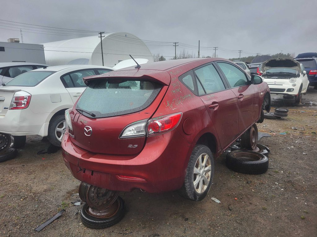 MAZDA MAZDA3 2010