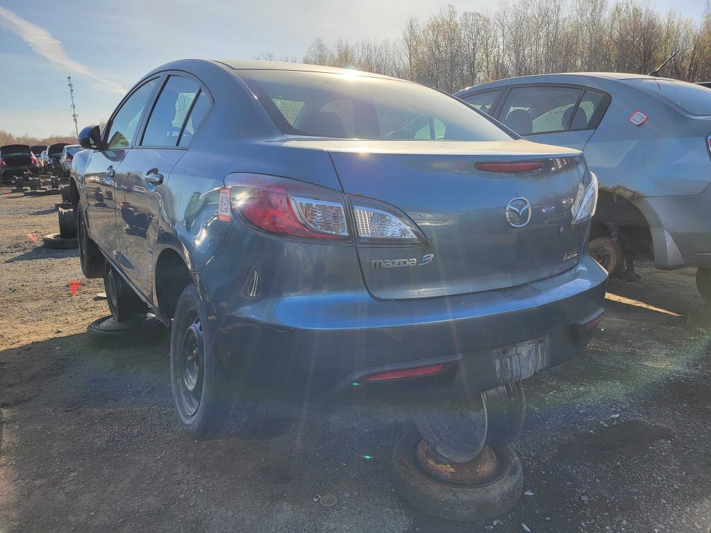 MAZDA MAZDA3 2010