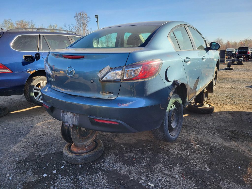 MAZDA MAZDA3 2010