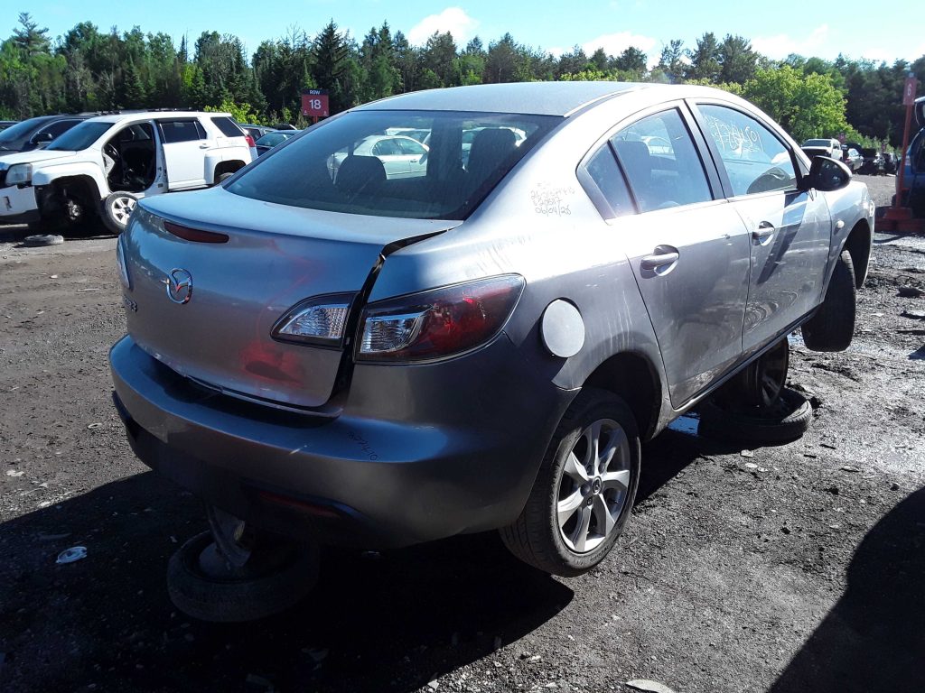 MAZDA MAZDA3 2010