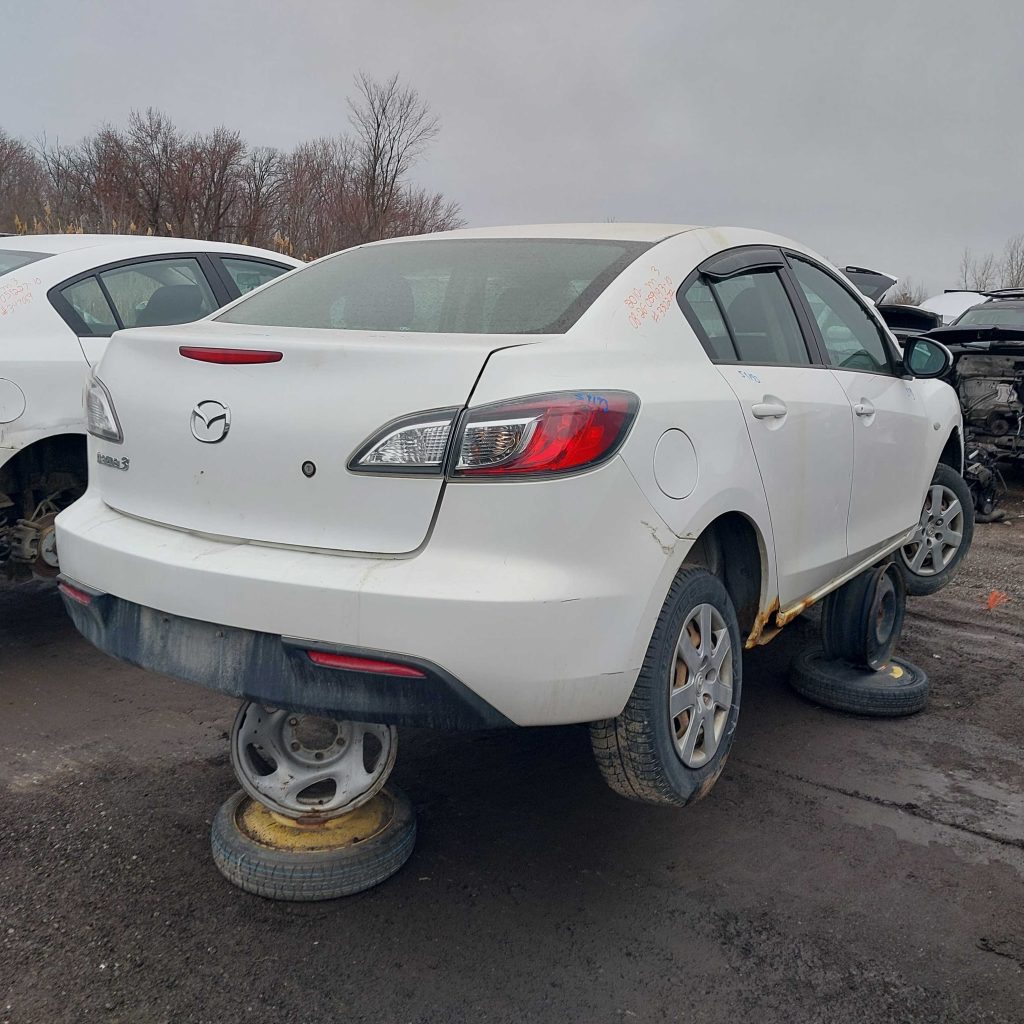 MAZDA MAZDA3 2010