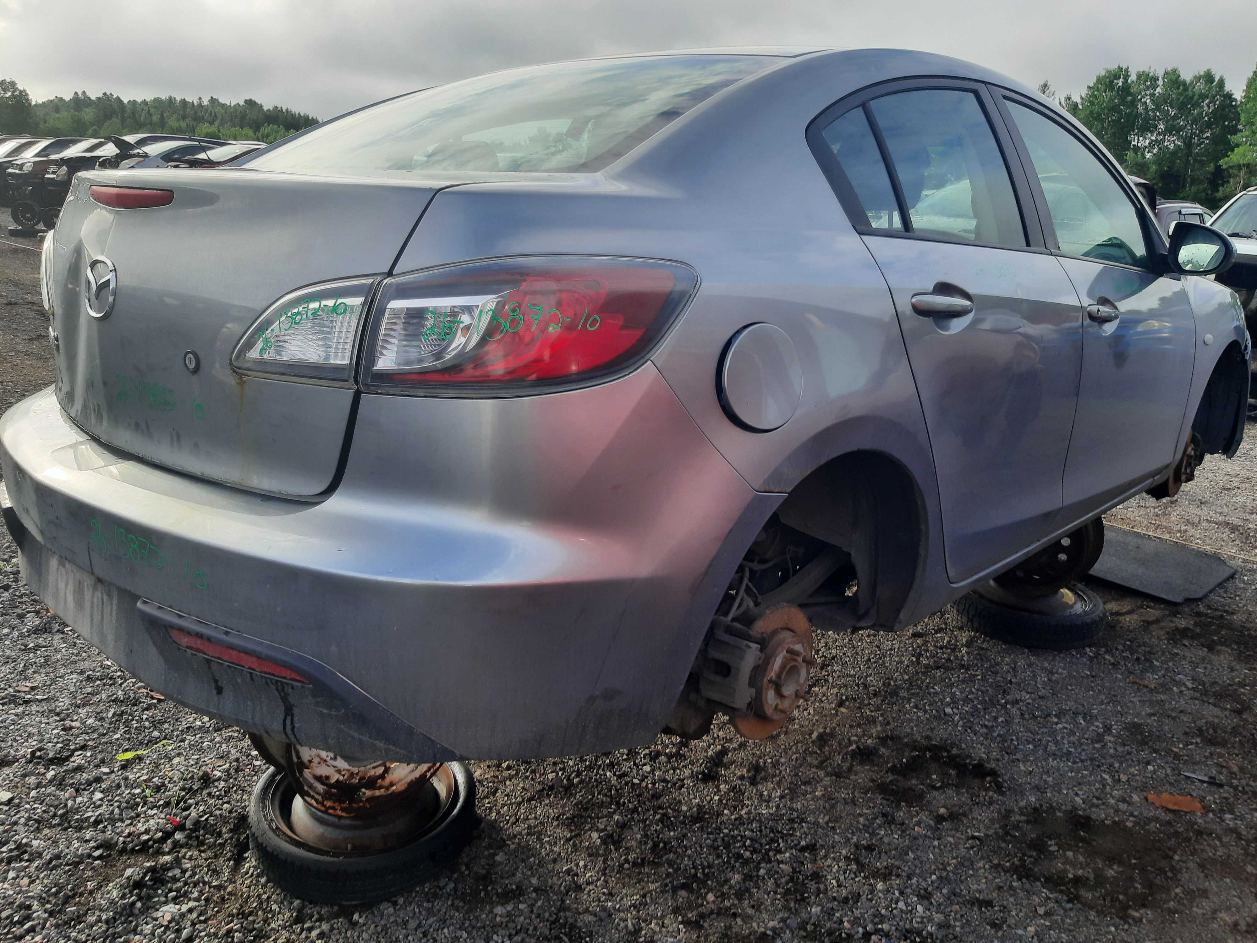 MAZDA MAZDA3 2010