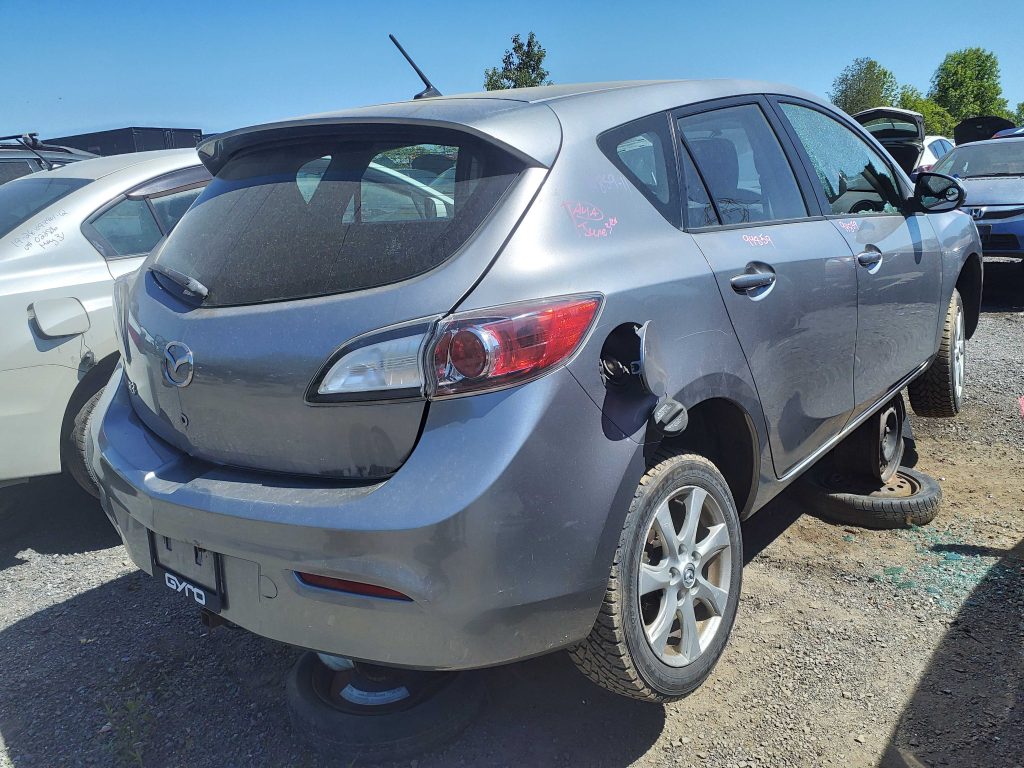 MAZDA MAZDA3 2011