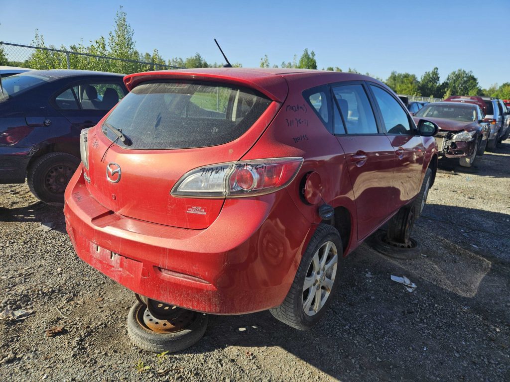 MAZDA MAZDA3 2011