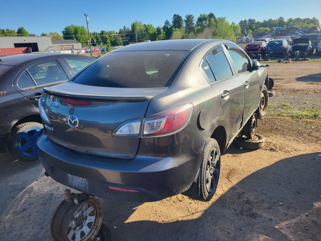 MAZDA MAZDA3 2011