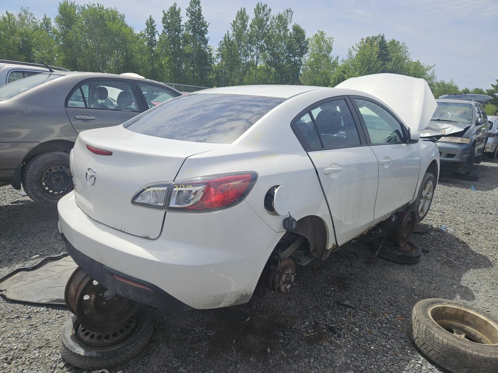 MAZDA MAZDA3 2011