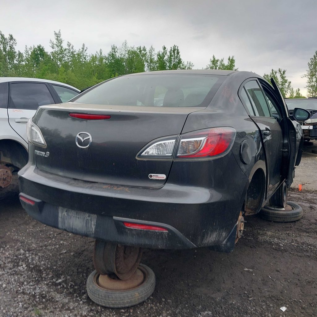 MAZDA MAZDA3 2011