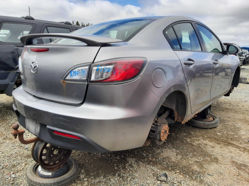 MAZDA MAZDA3 2011
