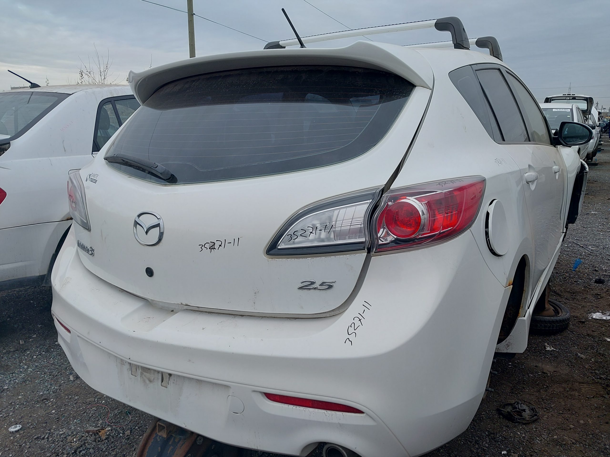 MAZDA MAZDA3 2011