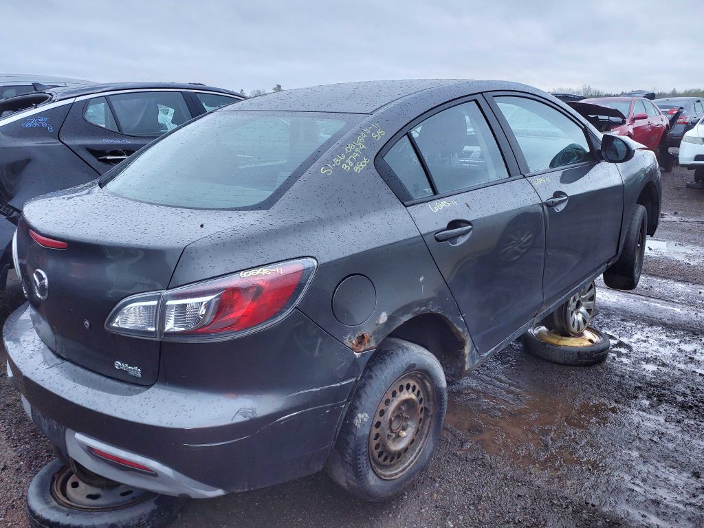 MAZDA MAZDA3 2011