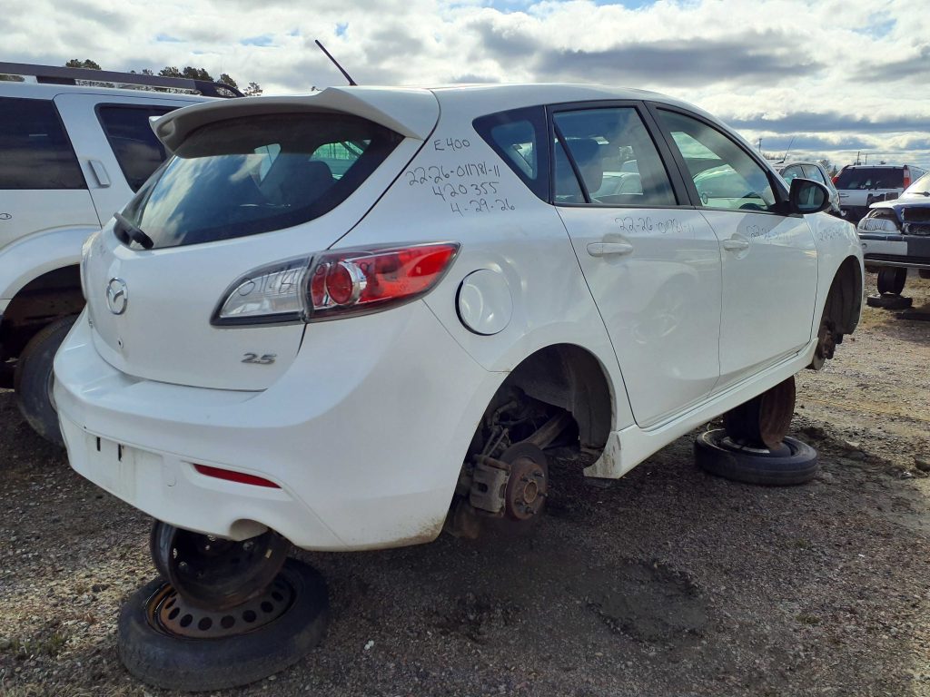 MAZDA MAZDA3 2011