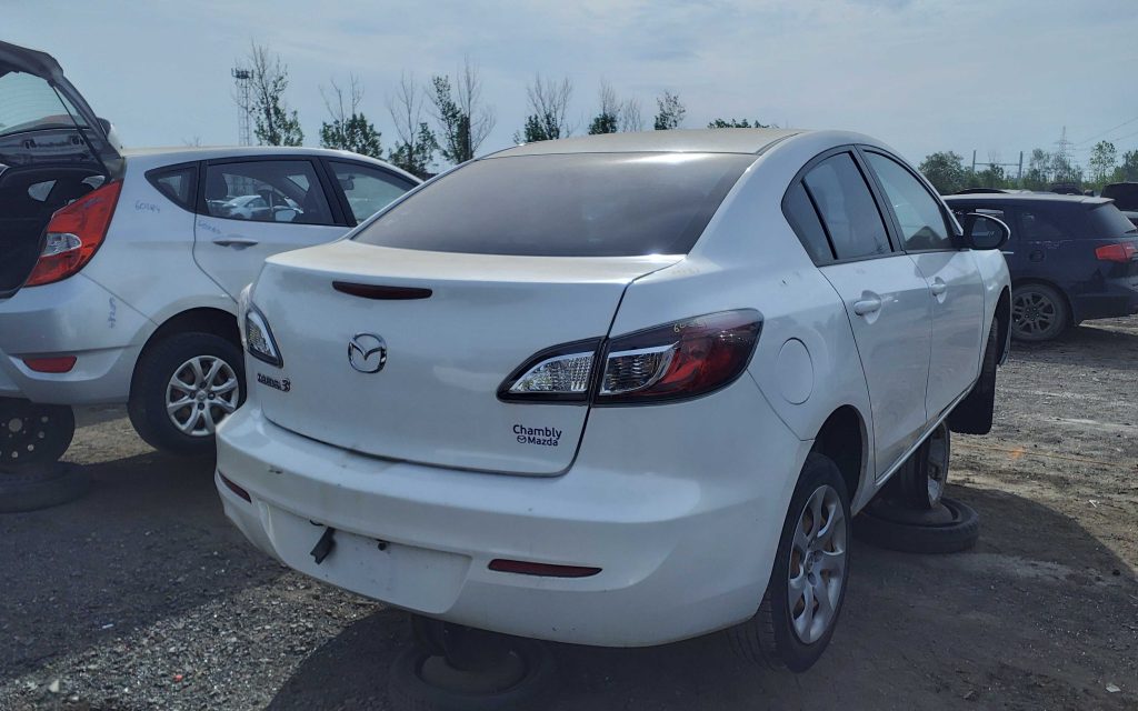 MAZDA MAZDA3 2012
