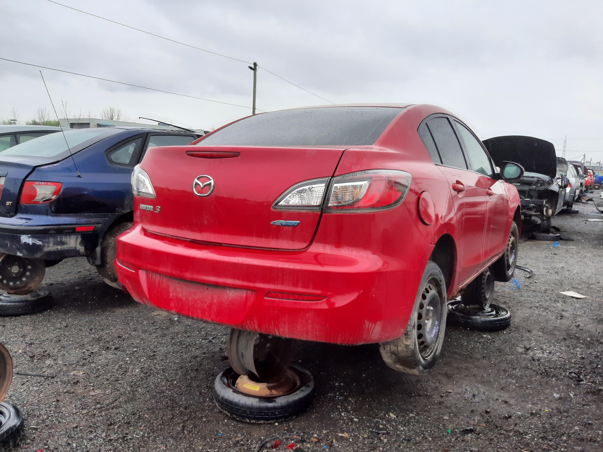 MAZDA MAZDA3 2012